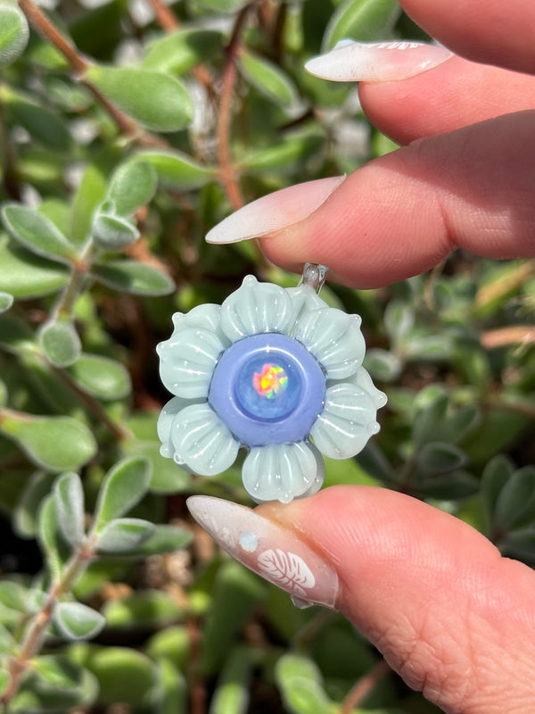 Mini Spinner Flower Pendant Blue Mint