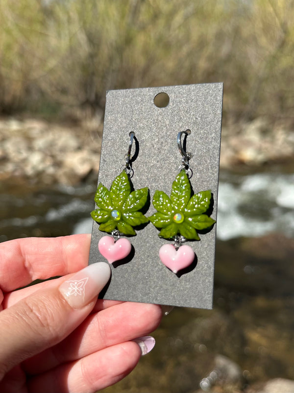 Canna Leaf & Heart Earrings Green