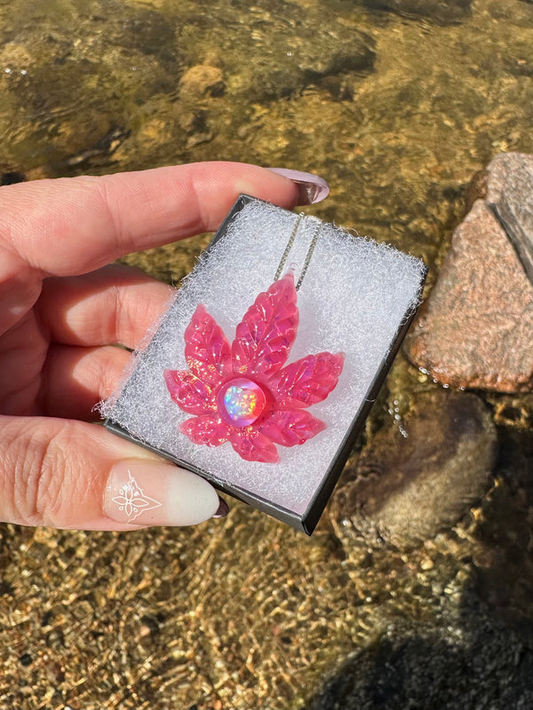Sparkly Canna Leaf Telemagenta