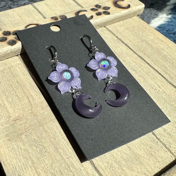 Flower & Moon Earrings Wildberry