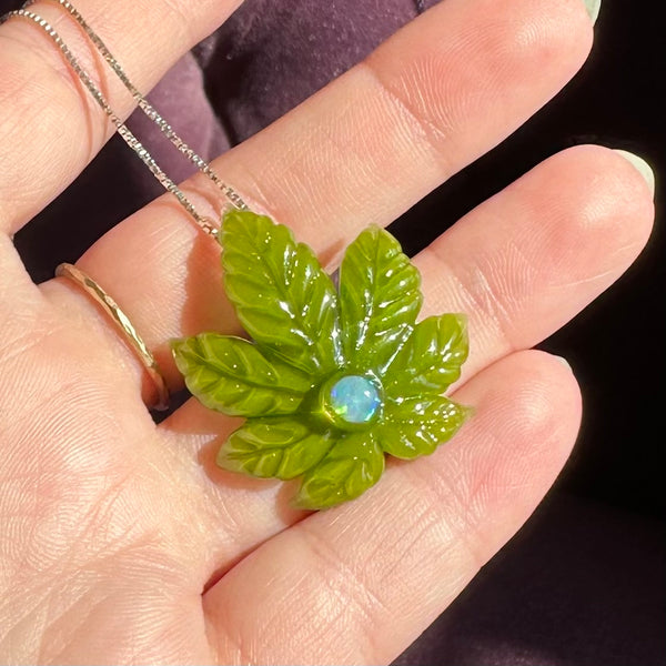 Sculpted Canna Leaf Pendant Green Sparkle