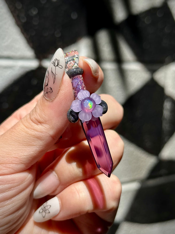 Flower Blade Pendant Royal Jelly Longsword