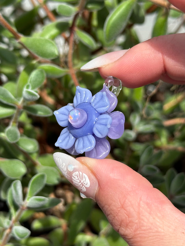 Mini Spinner Flower Pendant Periwinkle Purple