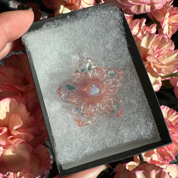 Small Sparkly Spinning Flower Pendant - Pastel Pink