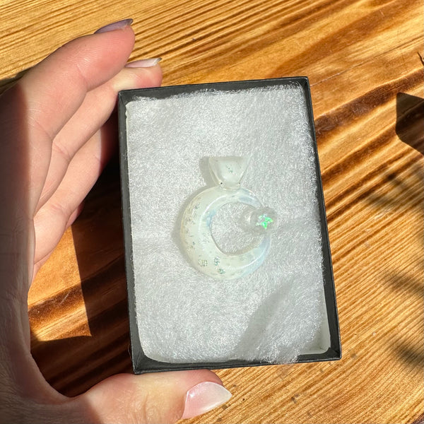 Moon Spinner Glopal with Sparkle (UV reactive pink)