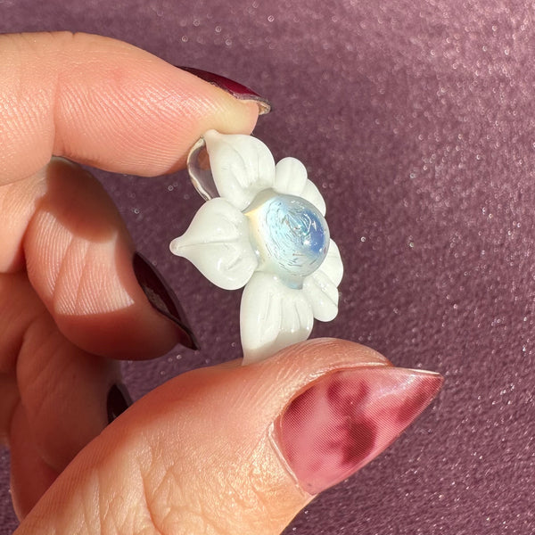 Dichro Flower Pendant White & Glopal