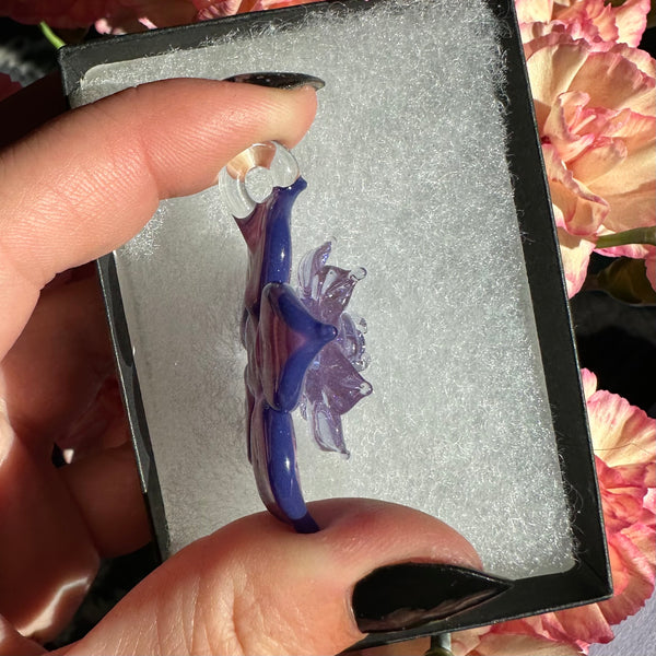 Sparkly Spinning Flower Pendant - Spring Purple