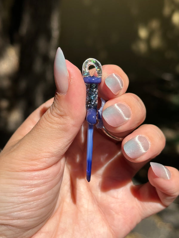 Flower Blade Pendant Blue Longsword