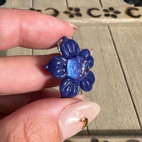 Dichro Flower Pendant - Hyacinth Blue