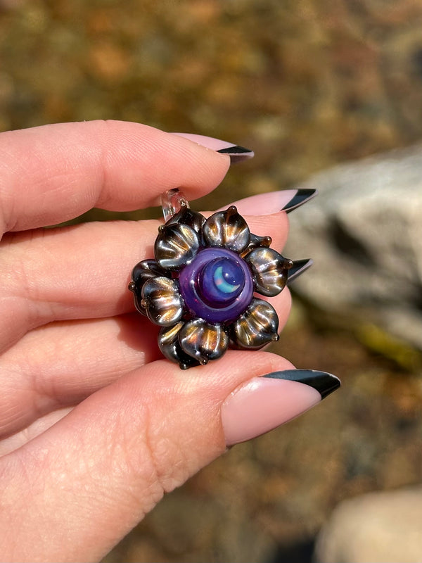 Mini Spinner Flower Pendant Electrum & Royal Jelly