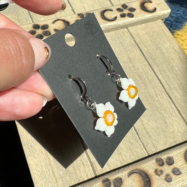 Daisy Flower Earrings