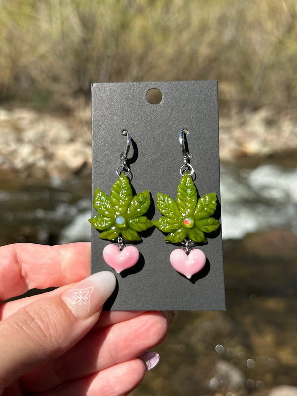 Canna Leaf & Heart Earrings Green
