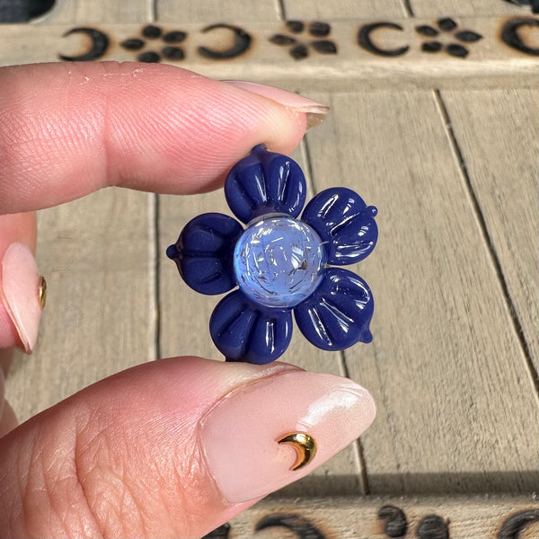 Dichro Flower Pendant - Hyacinth Blue