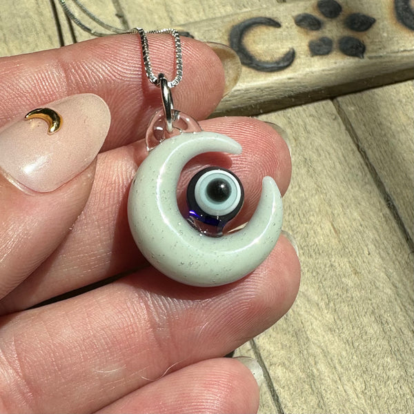 Evil Eye Moon Pendant Parallax White (CFL reactive)