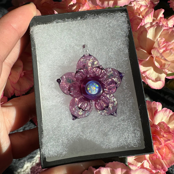 Small Sparkly Spinning Flower Pendant - Royal Jelly