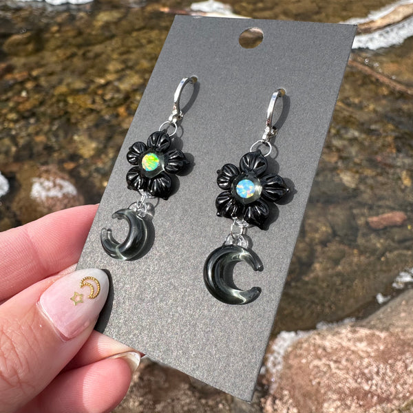 Moonflora Earrings - Black & Transparent Grey