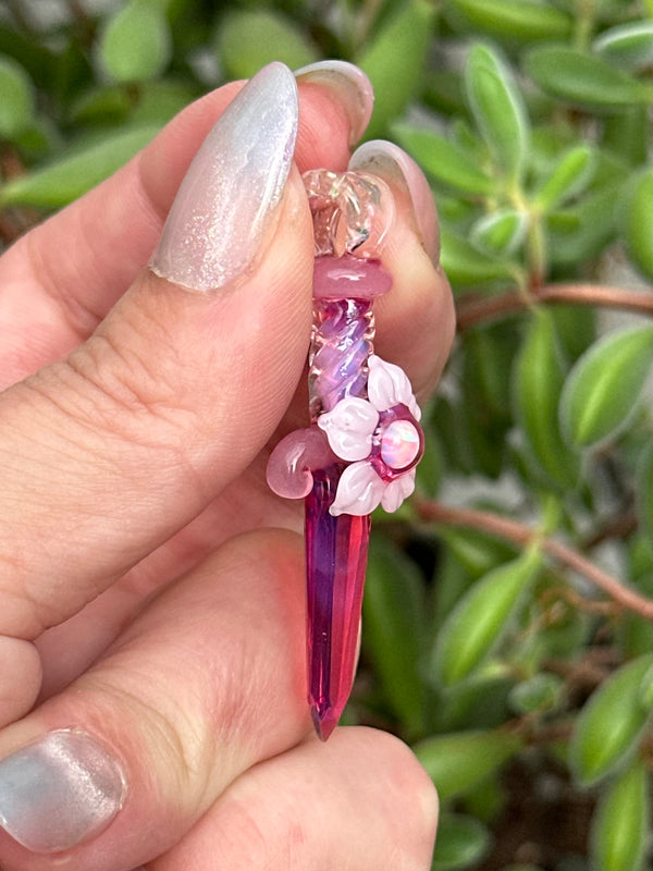Flower Blade Pendant Telemagenta