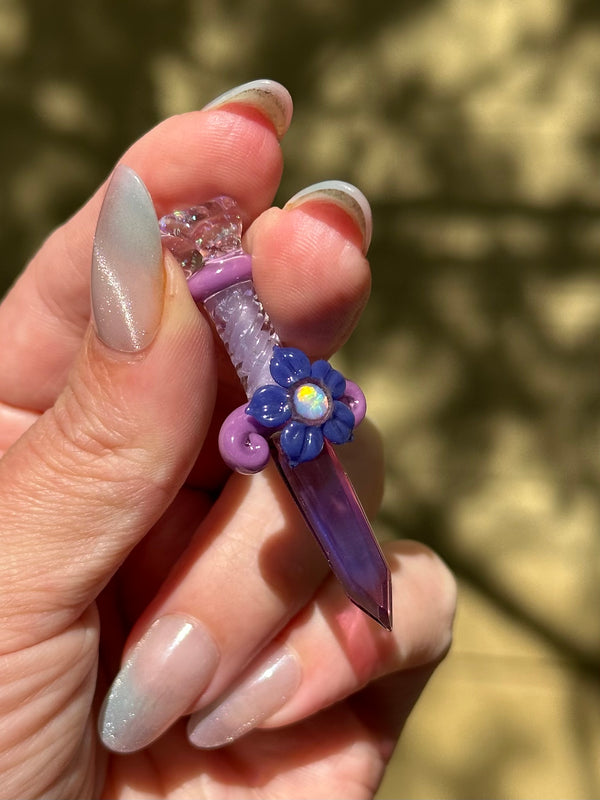 Flower Blade Pendant Royal Jelly