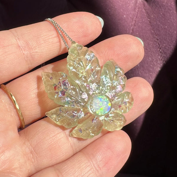 Sparkly Canna Leaf CFL Reactive