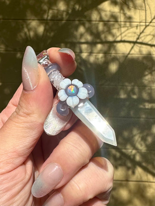 Flower Blade Pendant Fog