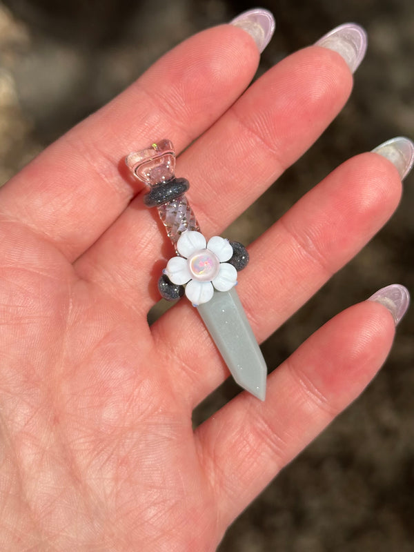 Flower Blade Pendant Gray Peach