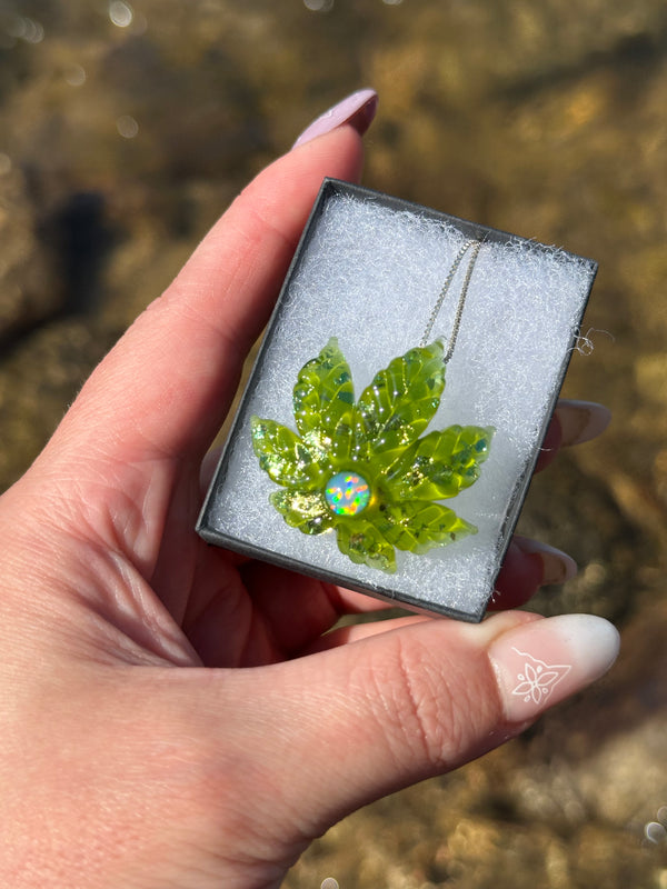 Sparkly Canna Leaf Green