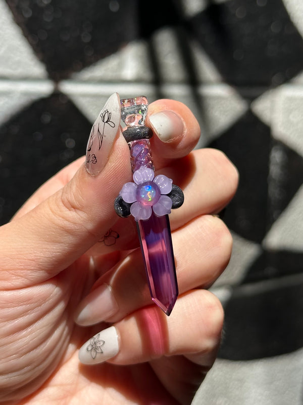 Flower Blade Pendant Royal Jelly Longsword