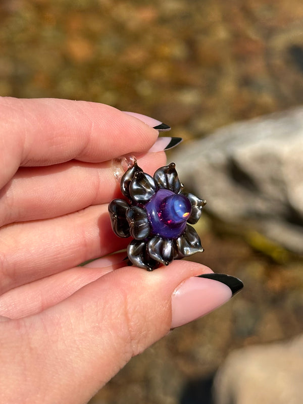 Mini Spinner Flower Pendant Electrum & Royal Jelly
