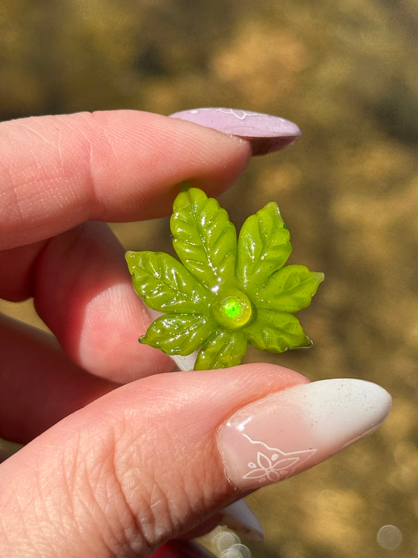 Mini Canna Leaf Pendant Green
