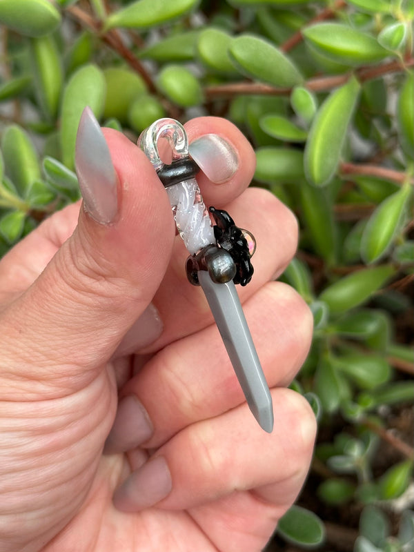 Flower Blade Pendant Black & Gray Longsword