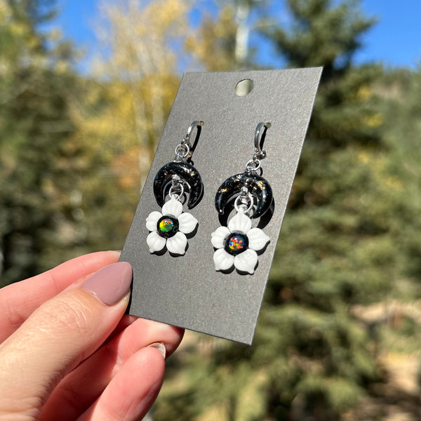 Sparkle Moon Floral Earrings Black Gold