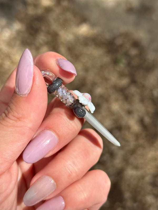 Flower Blade Pendant Gray Peach