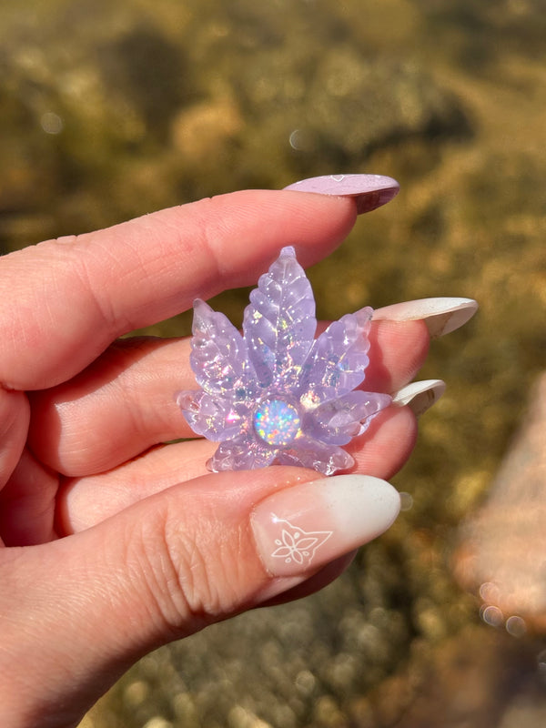 Sparkly Canna Leaf Pastel Purple