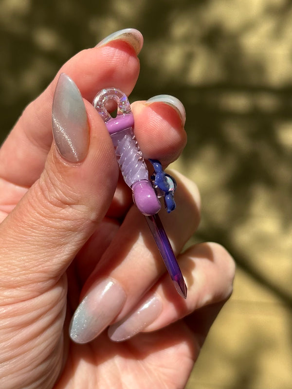 Flower Blade Pendant Royal Jelly