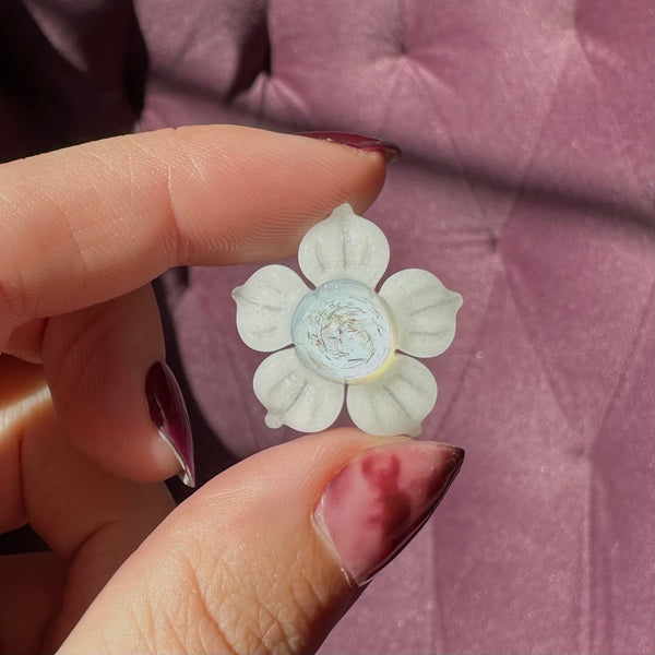 Dichro Flower Pendant Glow In The Dark White & Glopal