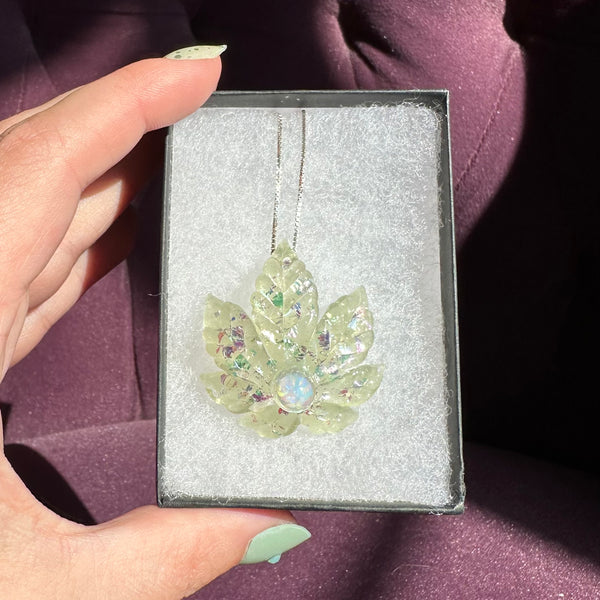 Sparkly Canna Leaf CFL Reactive