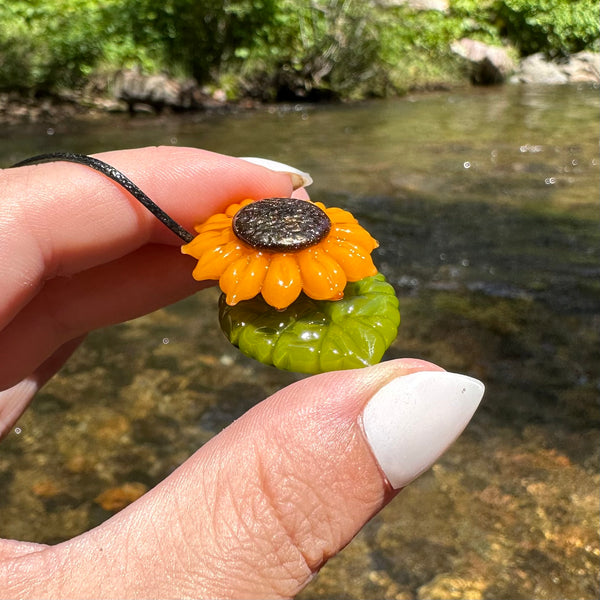 Sunflower Glass Pendant with Leaf 1