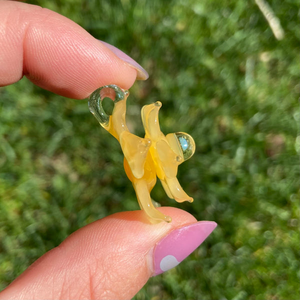 Mini Spinner Flower Pendant Golden Yellow