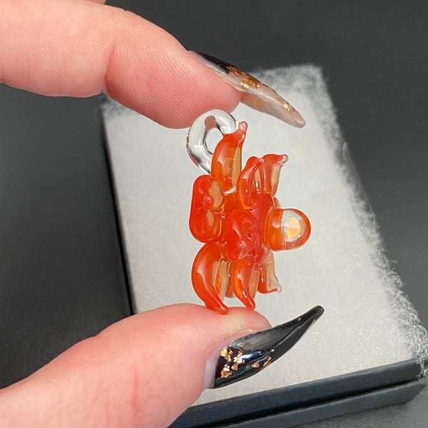 Small Spinner Flower Pendant - Hot Sauce