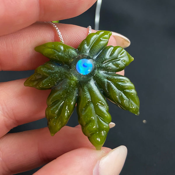 420 Pendant 2/5