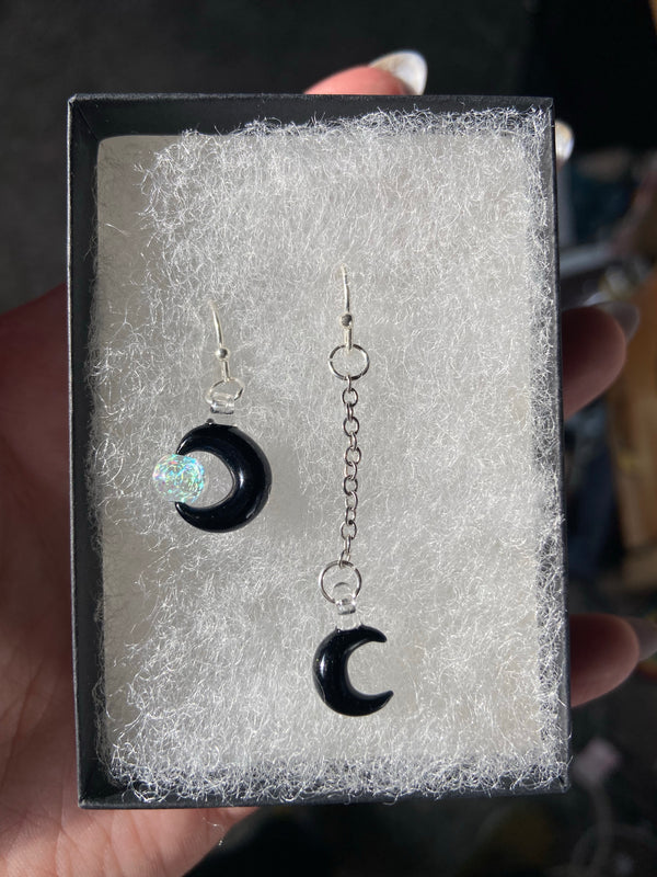 Moon Spinner earrings in Black Galaxy