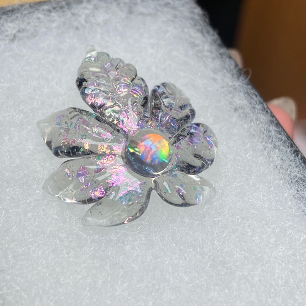 Sparkly Canna Leaf Pendant - CFL reactive Parallax