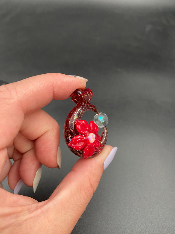 Moonflora Spinner in Red and Gold